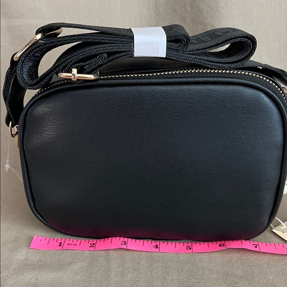 Valentino Orlandi Black Quilted Crossbody Bag NWT Gold Hardware MSRP $210 - Picture 8 of 9